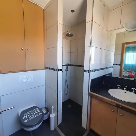 Chez J, A L'etage, T3 Holiday home
